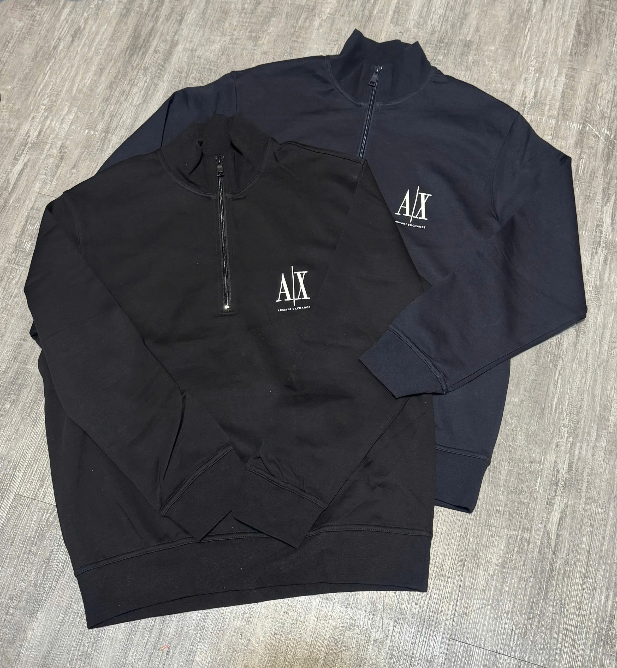 👕 A|X ARMANI EXCHANGE HALF-ZIP SWEATSHIRT – BIỂU TƯỢNG CỦA SỰ TỐI GIẢN TINH TẾ
